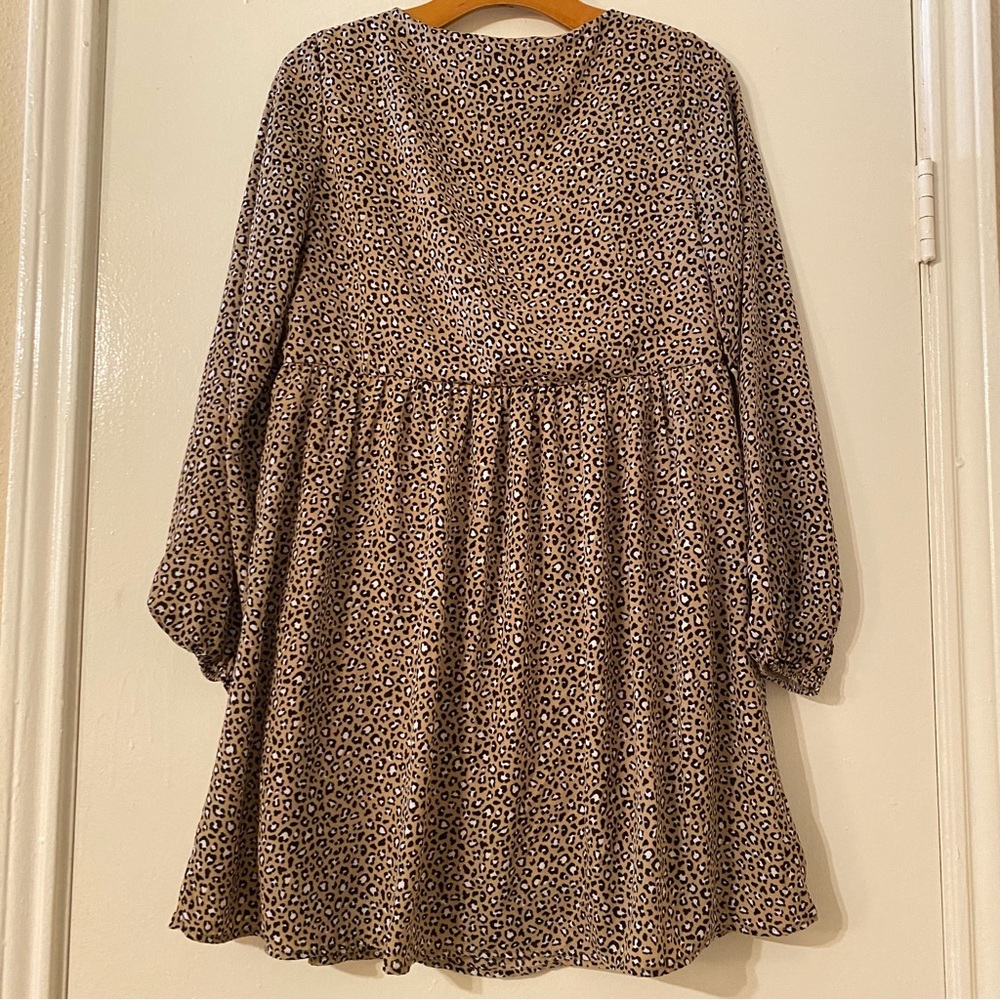 Altar’d State leopard print babydolll dress size M - Picture 3 of 5